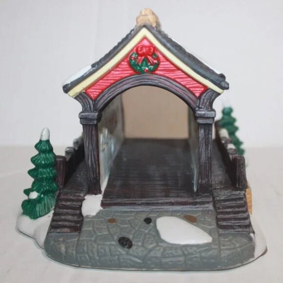1999 St. Nicholas Square Christmas Village Porcelain Covered Bridge - Picture 4 of 7